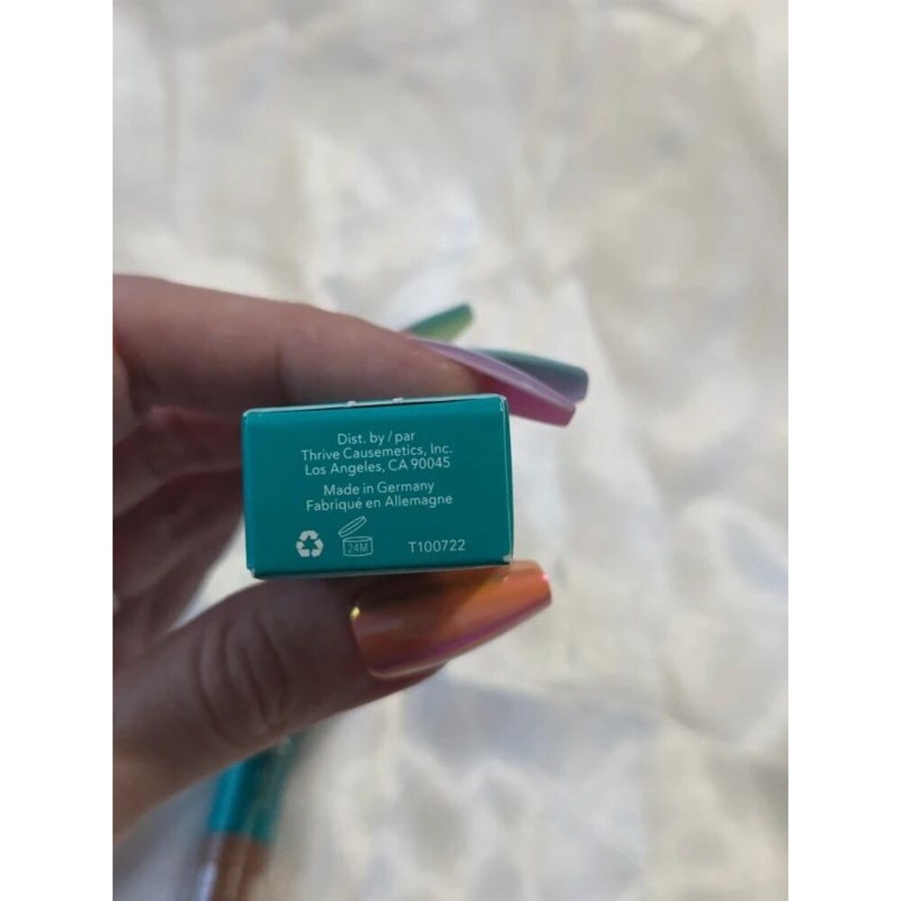 Thrive Infinity Waterproof Eyeshadow Stick - Shaney Jo(caramel matte) - Picture 11 of 14